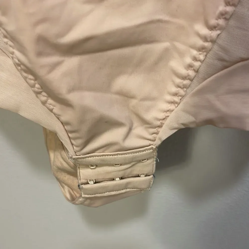 Maidenform woman’s nude